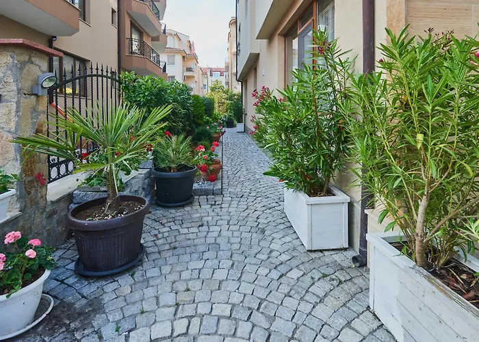 Florance Luxury In * Несебър